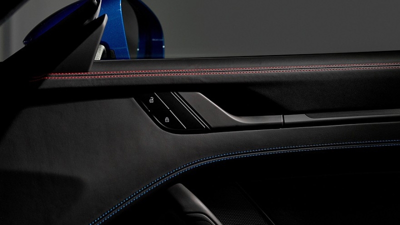 Porsche подготовила юбилейную спецверсию 911 Club Coupe для избранных