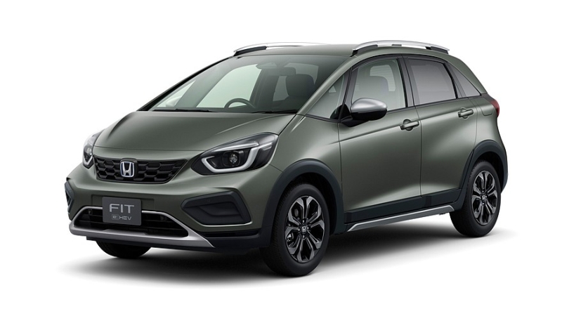 «Приподнятый» хэтчбек Honda Fit Crosstar получил скромные обновки и подорожал