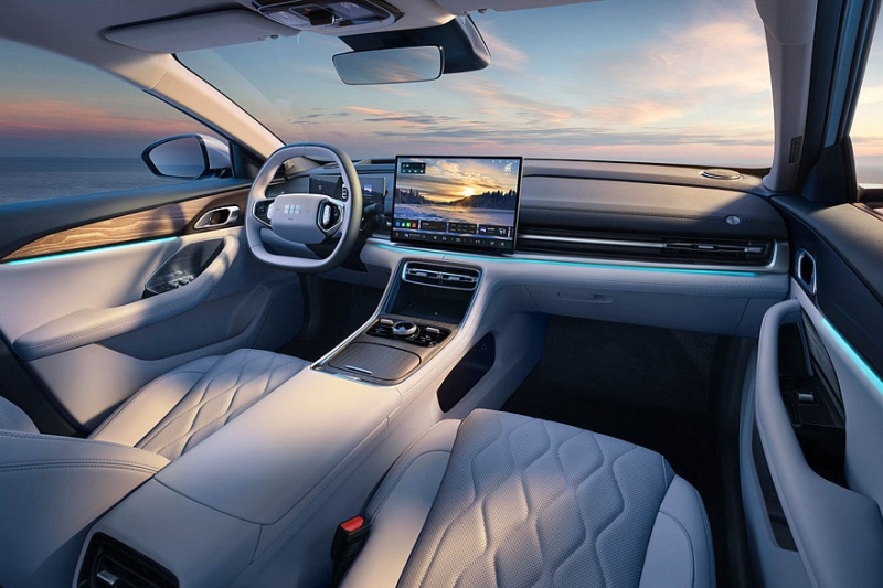 Седан Geely Galaxy A7 выходит на рынок: размером с Toyota Camry, но гораздо дешевле