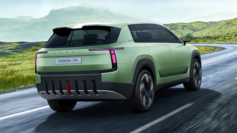 Skoda анонсировала новый семиместный кроссовер, который получил имя Peaq