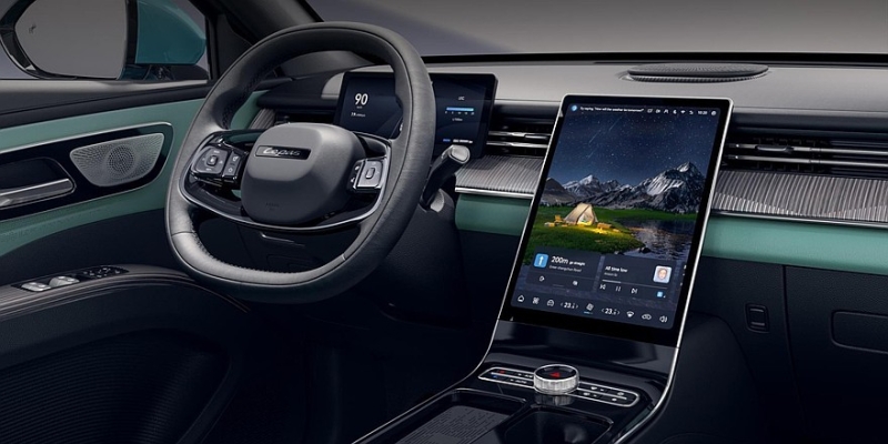 Tenet Plus рассекретил внешность новинки для российского рынка