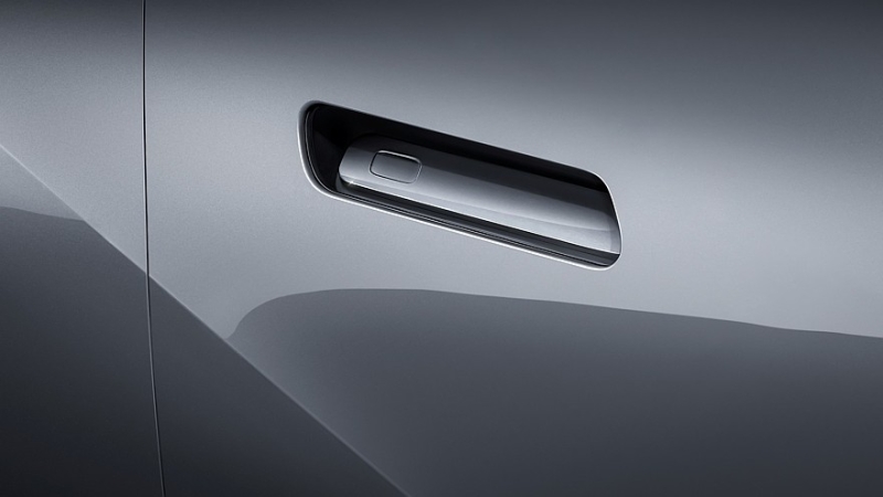 Вот вам и заподлицо: Китай запрещает скрытые дверные ручки на автомобилях